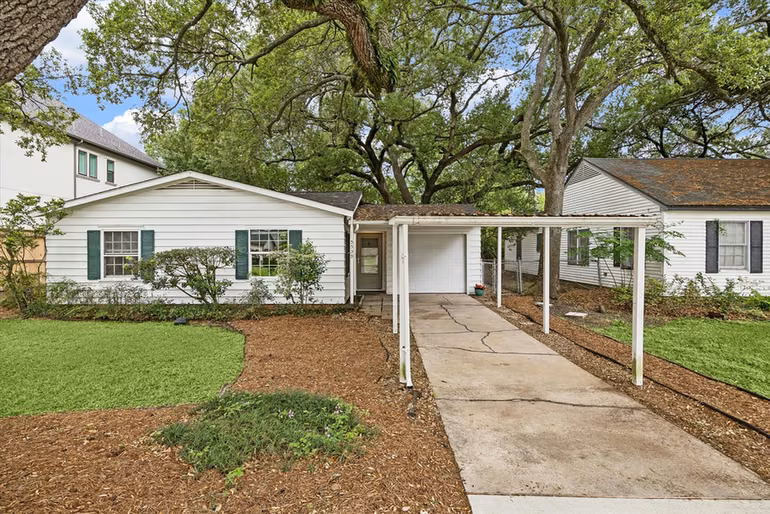Photo 3 of 5539 Jessamine Street, Houston, TX