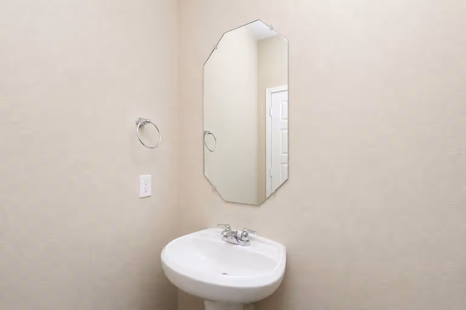 Photo 7 of 21024 Bracer Street, Kingwood, TX