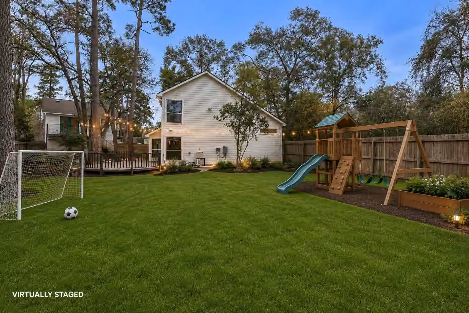 Photo 3 of 4 N Autumnwood Way, The Woodlands, TX