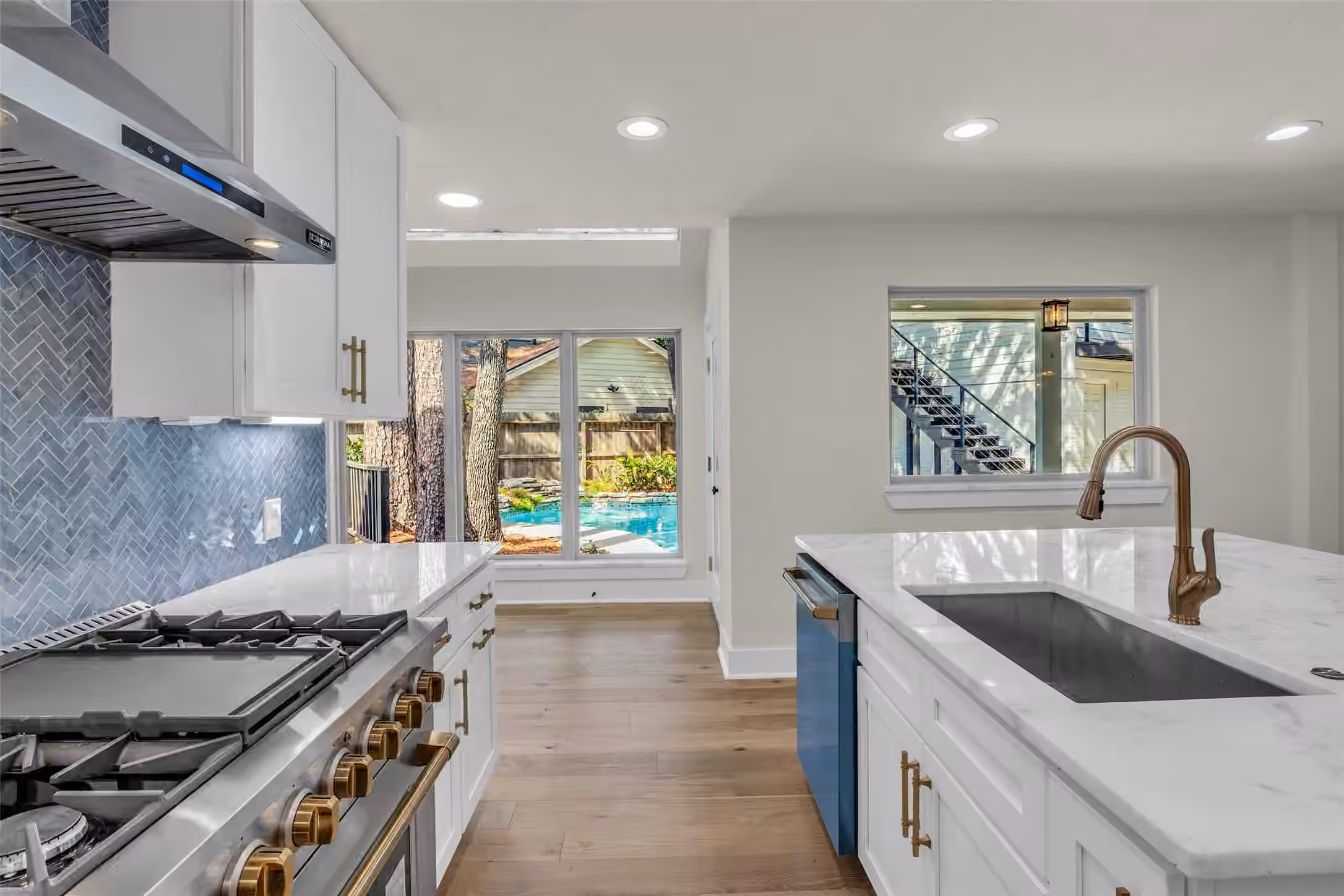 Photo 6 of 4 N Autumnwood Way, The Woodlands, TX