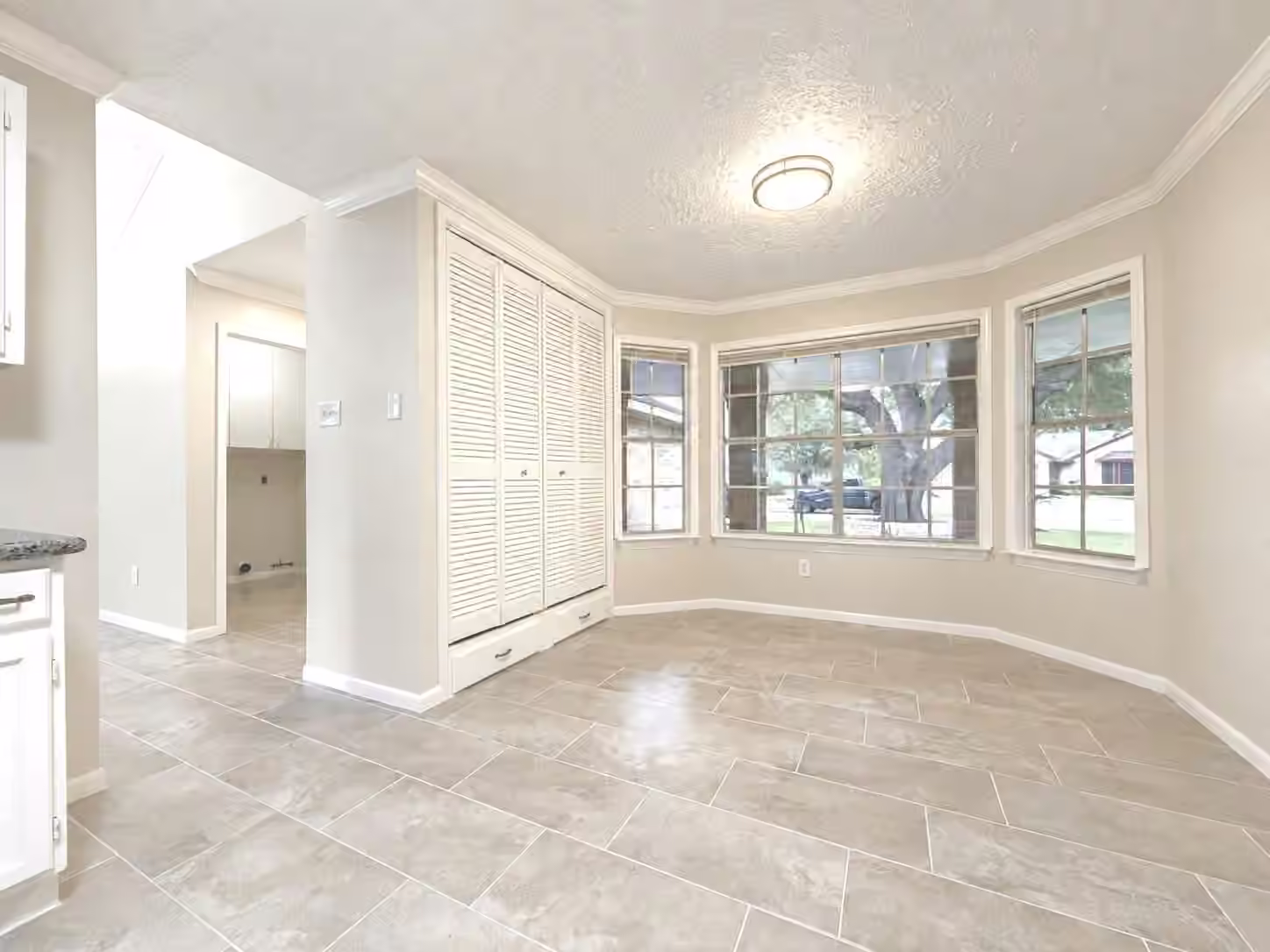 Photo 7 of 6535 Bellfield Manor Lane, Houston, TX
