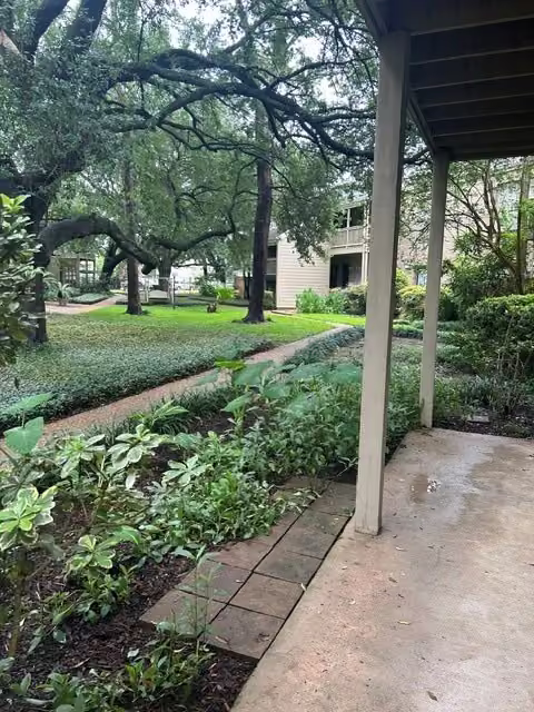 Photo 2 of 2100 Tanglewilde Street 565, Houston, TX