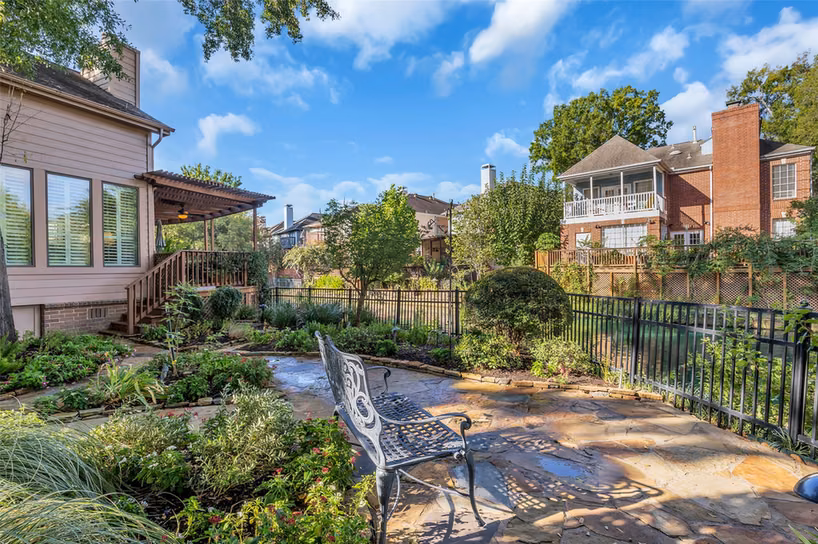 Photo 6 of 12833 Kingsbridge Lane, Houston, TX