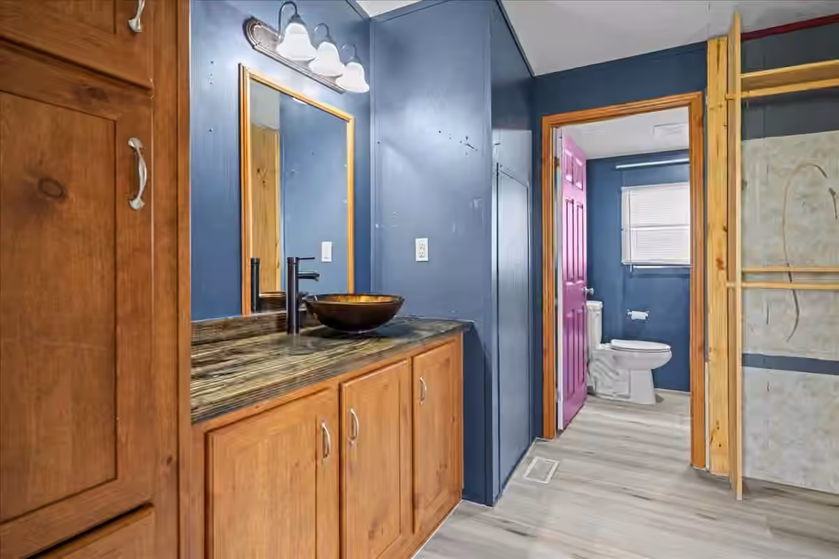 Photo 7 of 204 E Fayette Street, Ellinger, TX
