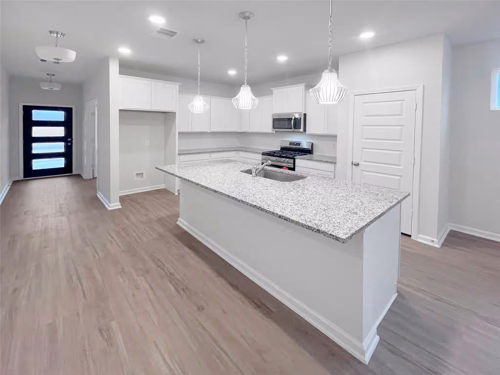 Photo 7 of 9706 Enclave Ridge Road, Willis, TX