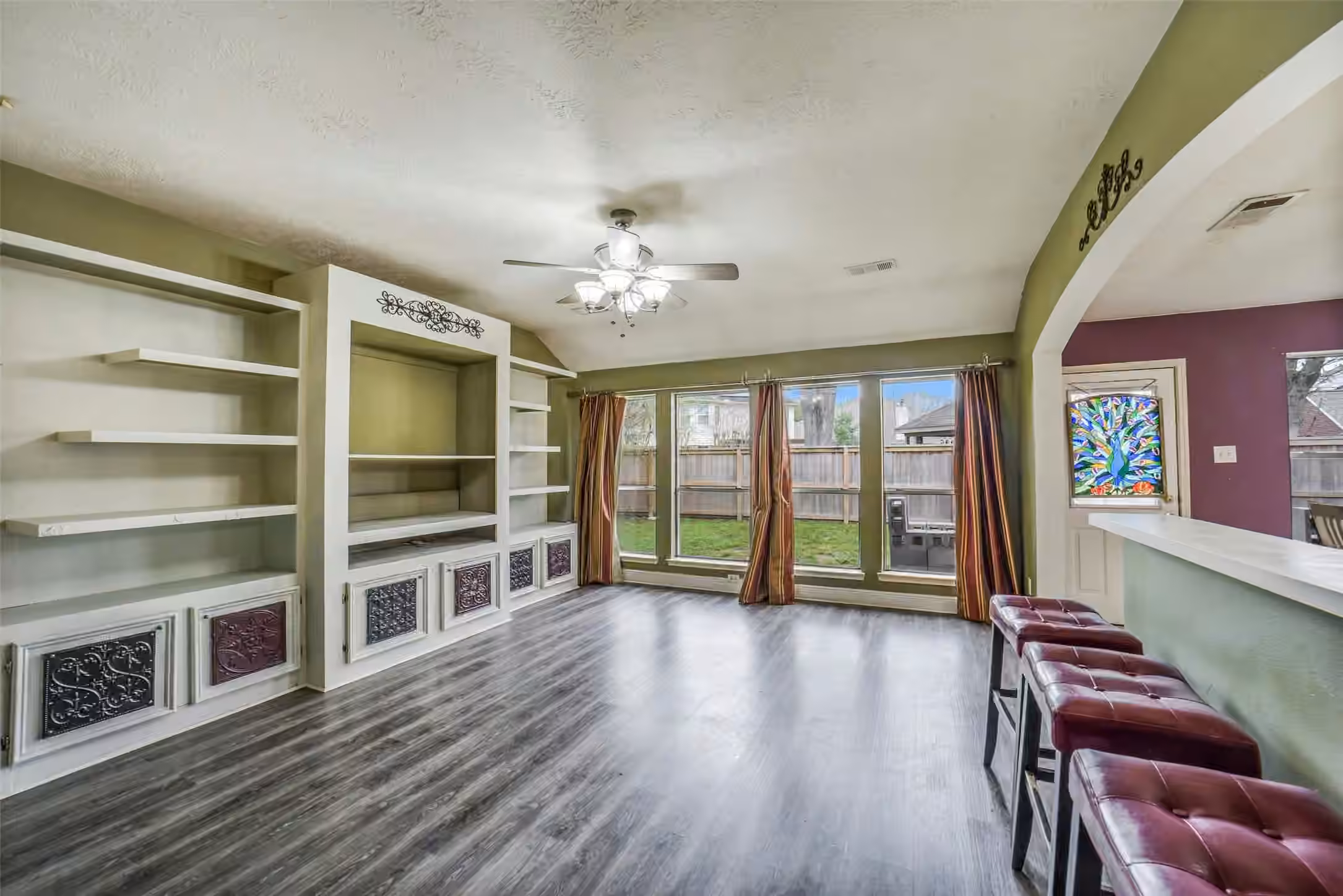 Photo 6 of 11610 Oak Lake Park Drive, Sugar Land, TX
