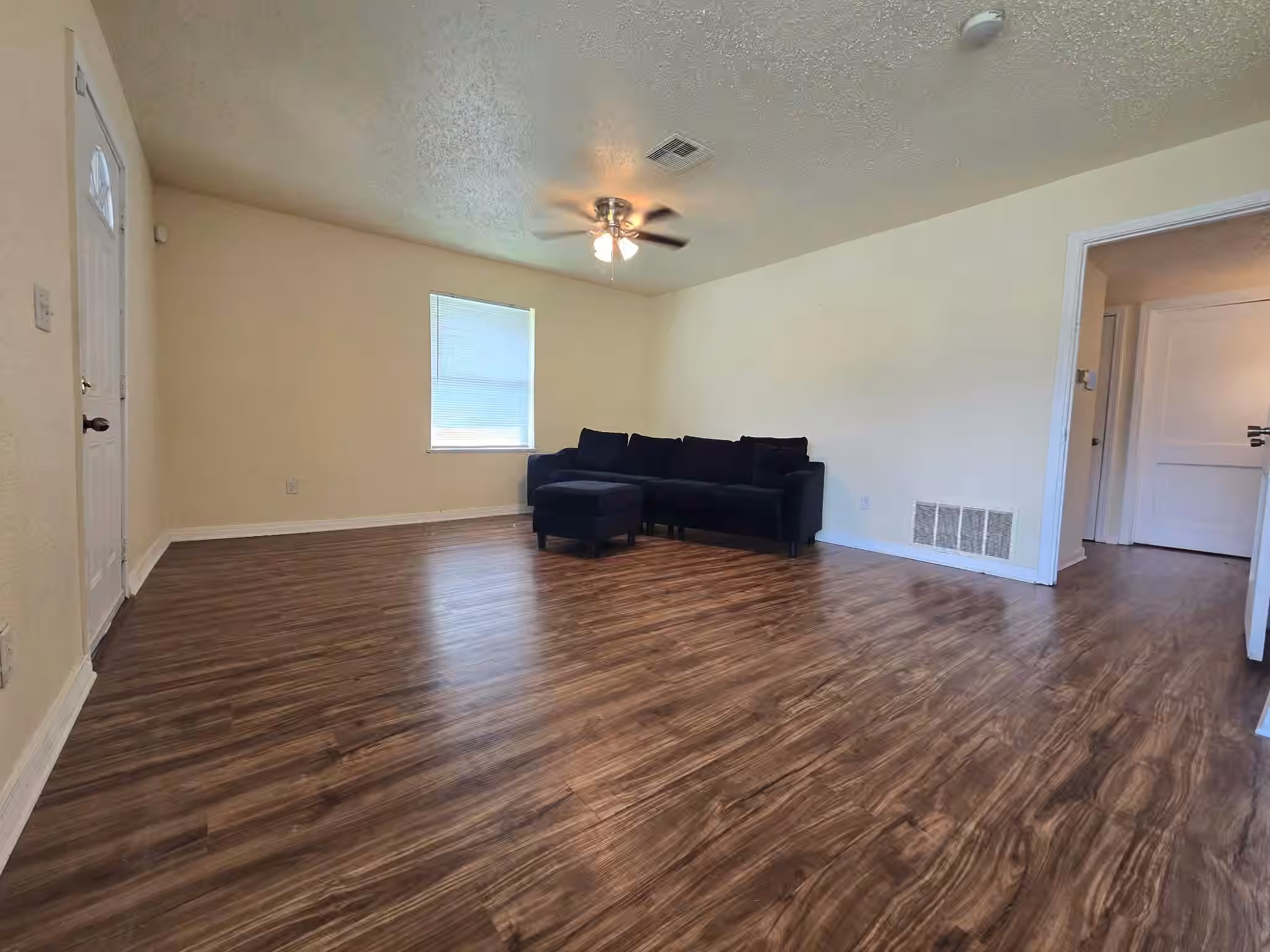 Photo 4 of 5218 Kelso Street, Houston, TX