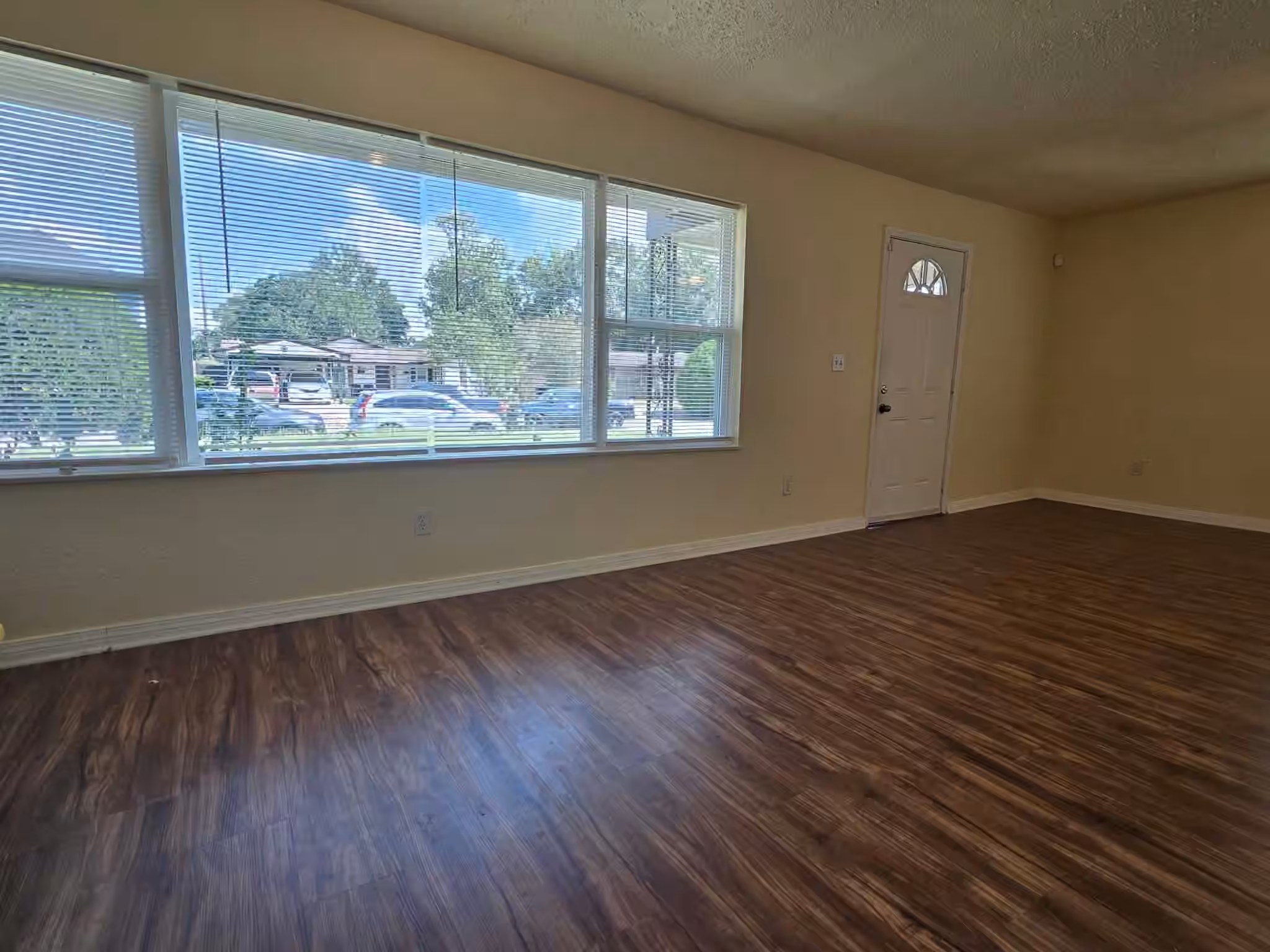 Photo 6 of 5218 Kelso Street, Houston, TX