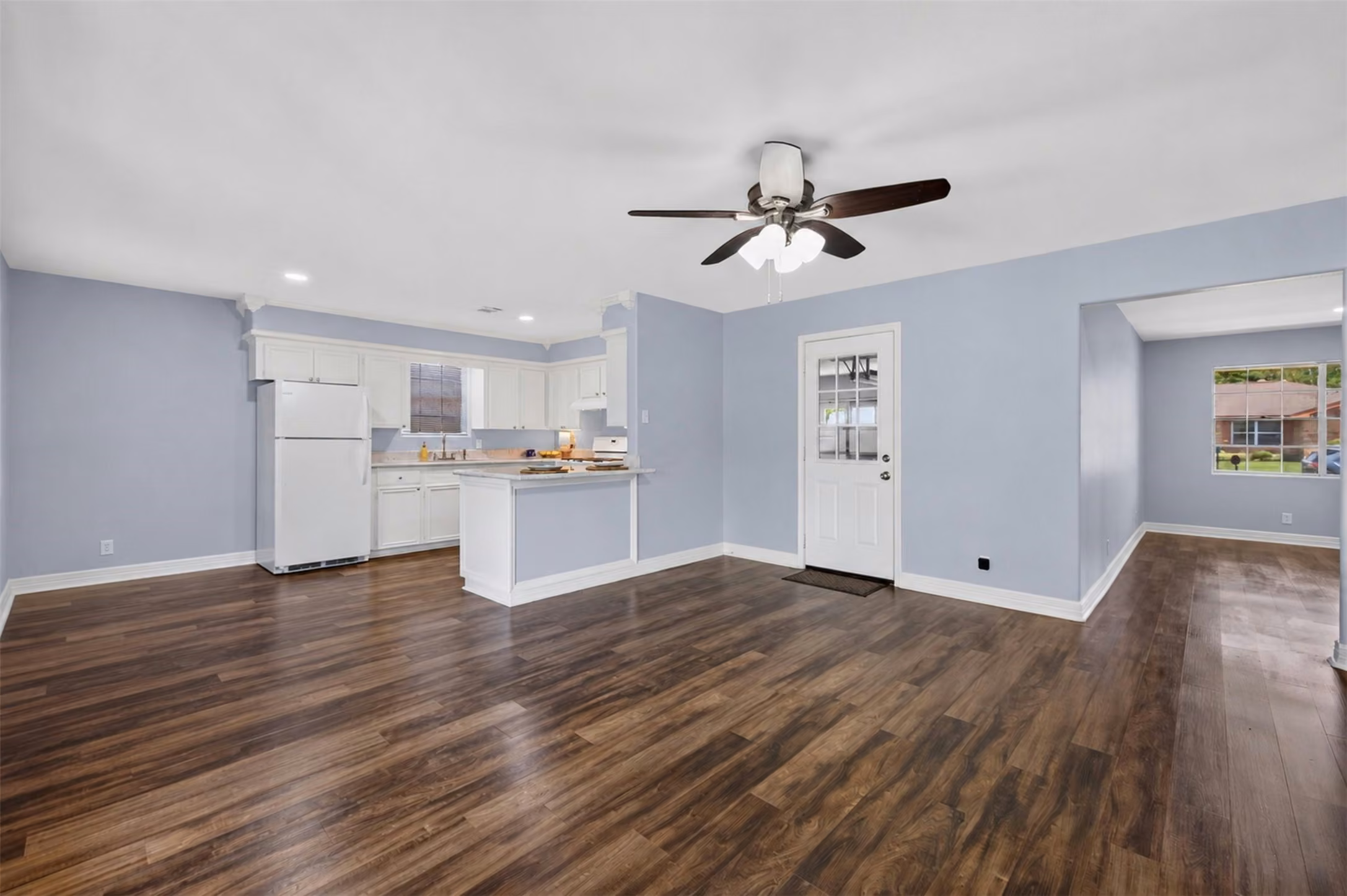 Photo 6 of 2809 3rd Avenue N, Texas City, TX