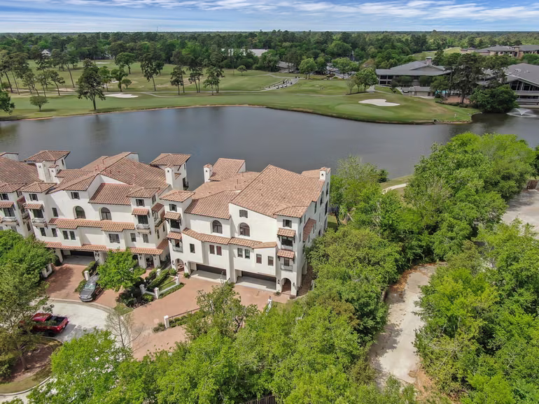 Photo 3 of 22 Lakeside Cove, The Woodlands, TX