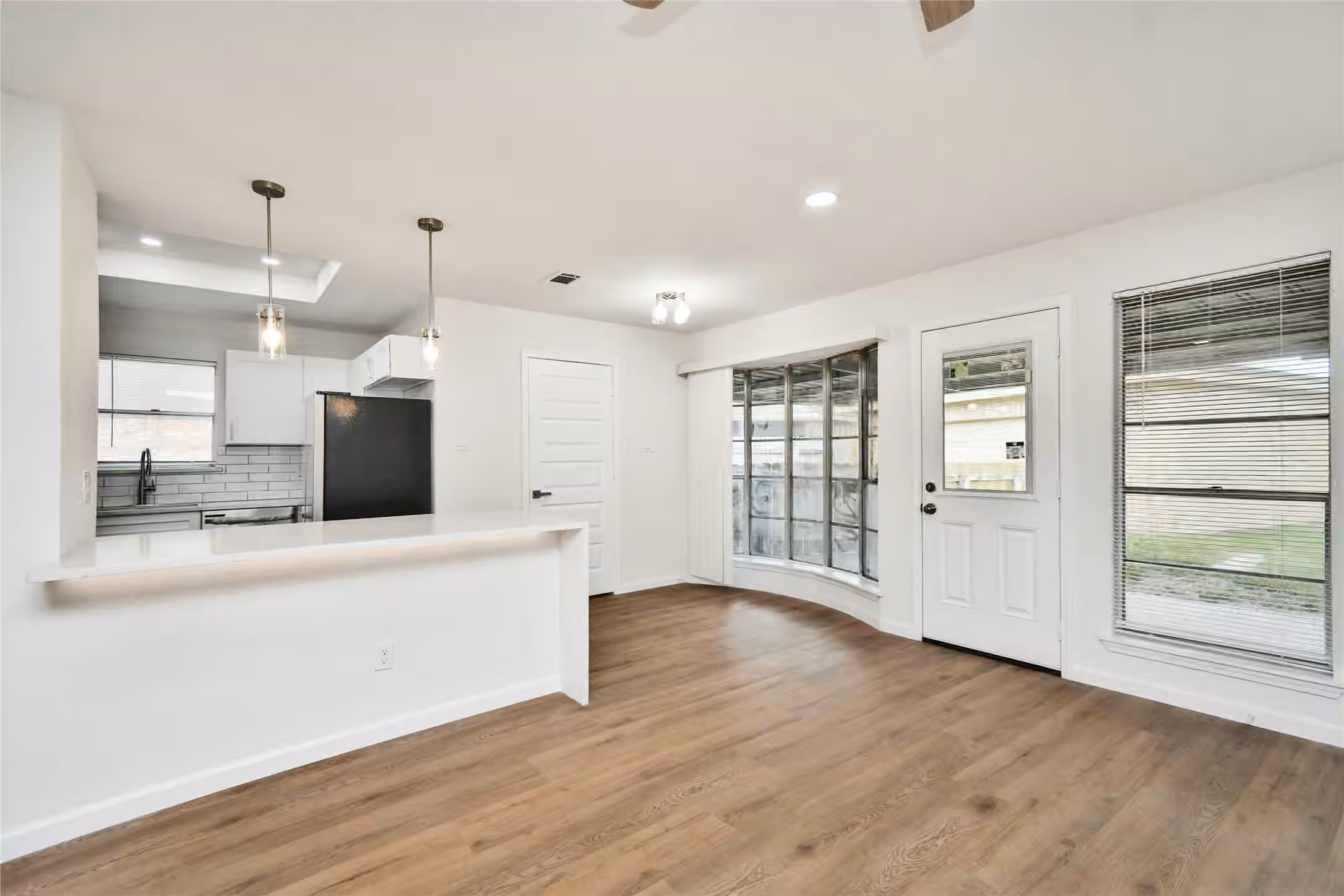 Photo 7 of 12110 Kirkholm Drive, Houston, TX