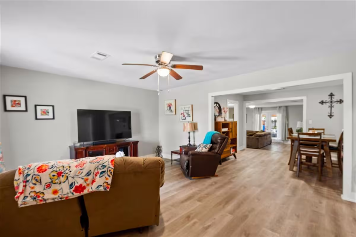 Photo 7 of 1702 Alabama Street, Baytown, TX