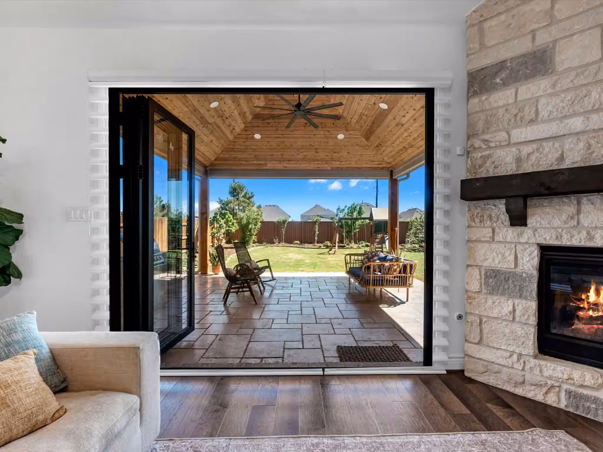 Photo 3 of 7310 Kingbird Cove Court, Katy, TX