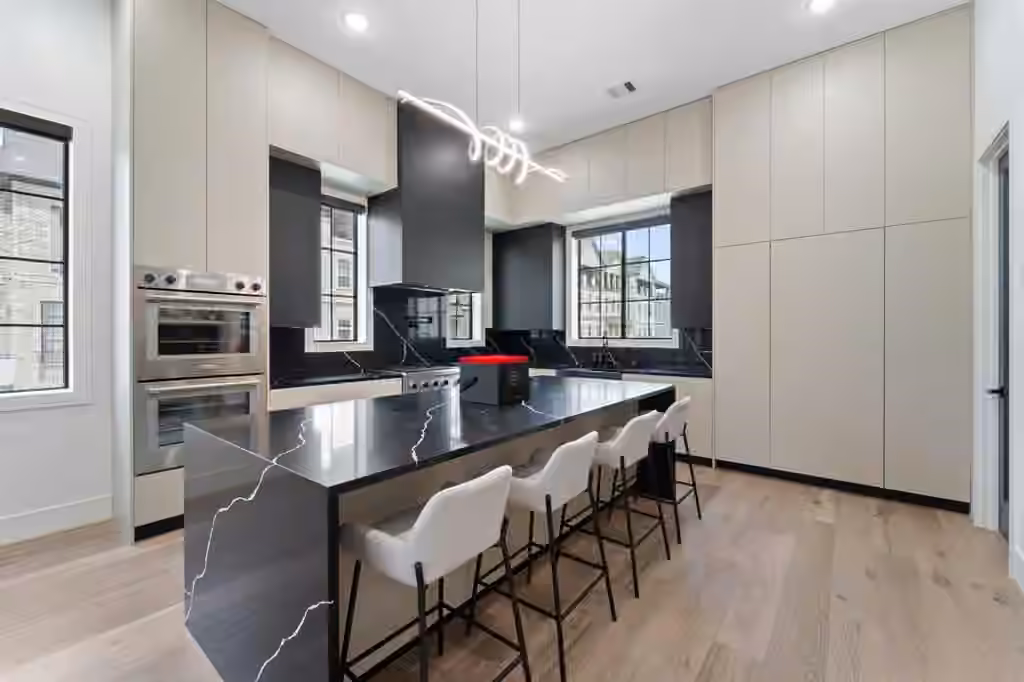 Photo of 948 Blackshire Lane, Houston, TX