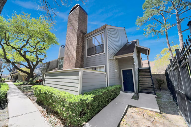 Photo 3 of 6601 Sands Point Drive 54, Houston, TX
