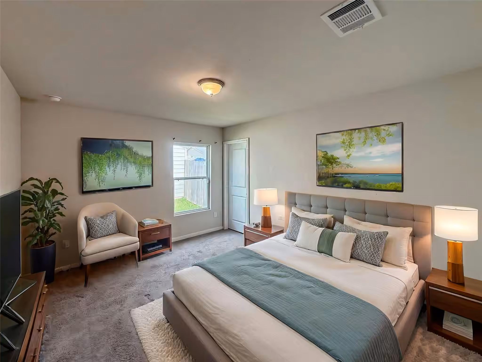 Photo 4 of 10123 Cerritos Drive, Conroe, TX