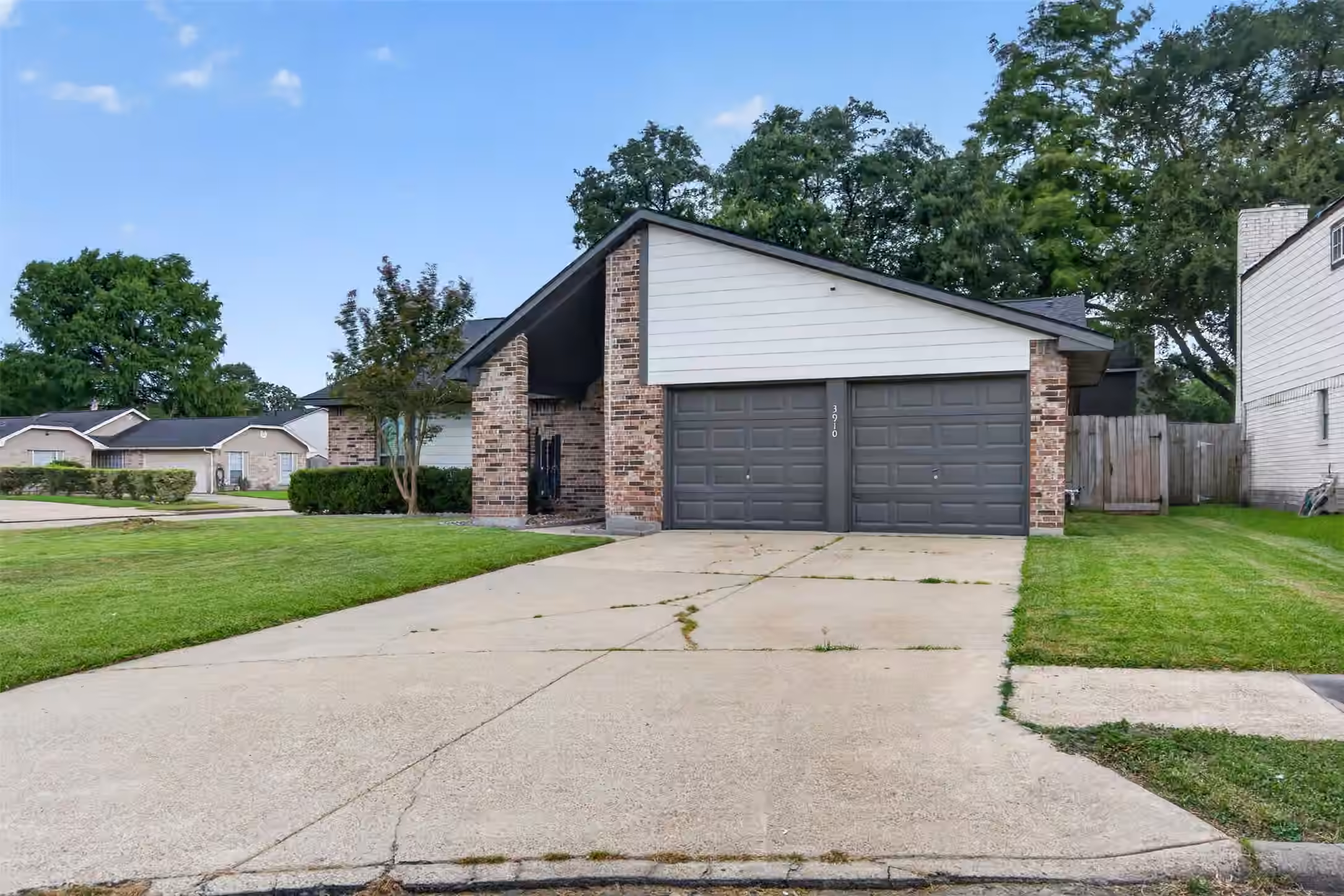 Photo of 3910 Ivy Green Drive, Houston, TX
