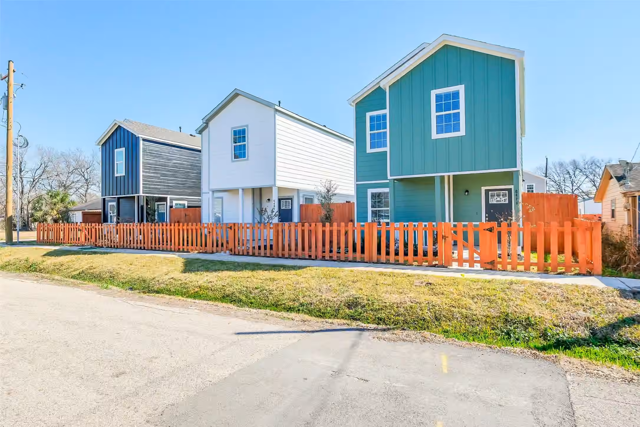 Photo 2 of 6411 Paris Street, Houston, TX