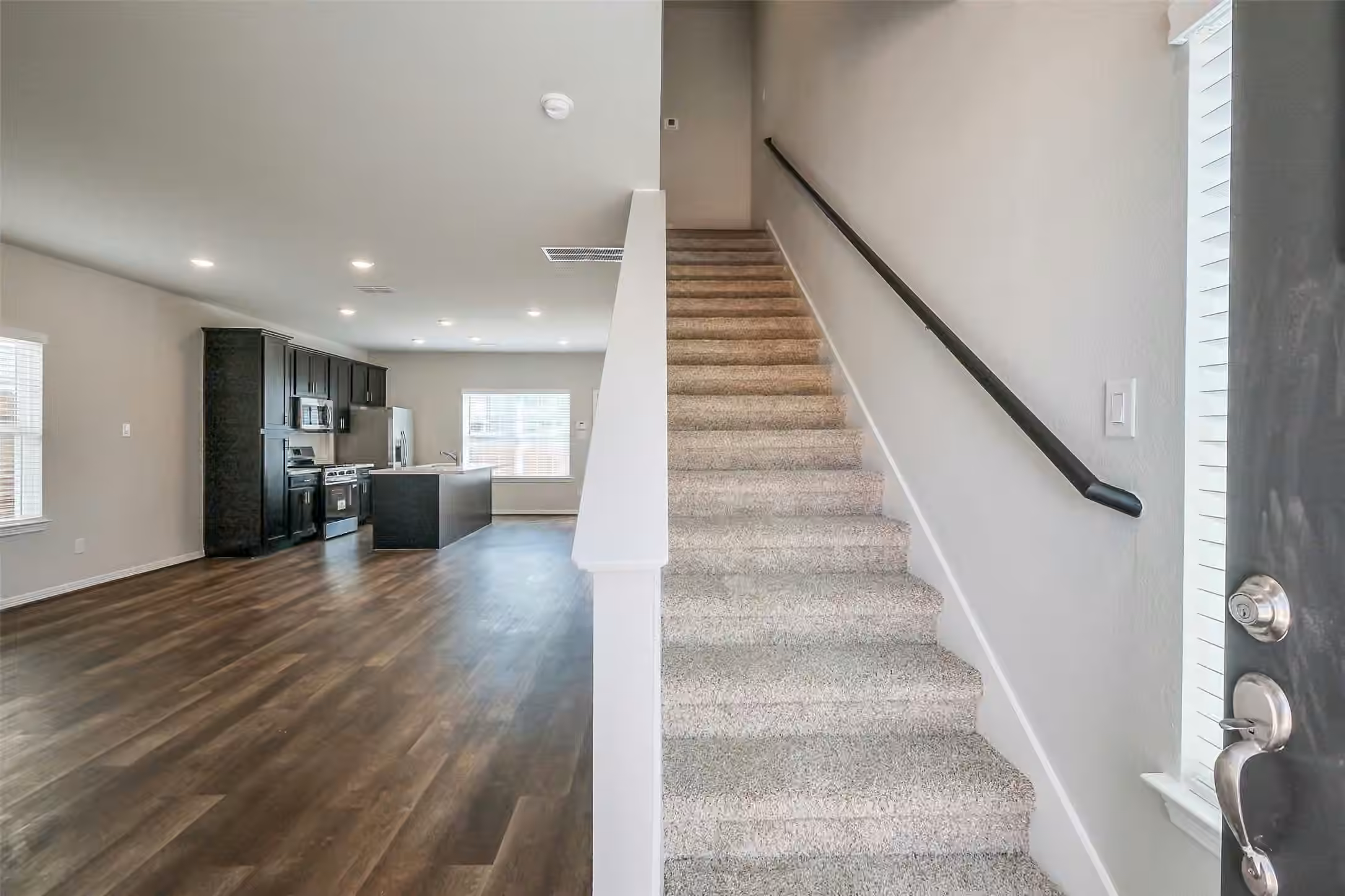Photo 5 of 6411 Paris Street, Houston, TX