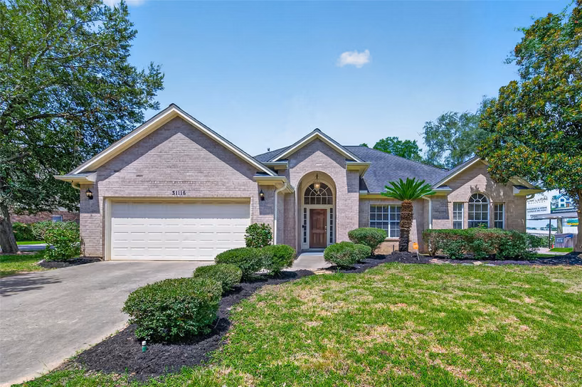 Photo 2 of 31115 Stella Lane, Tomball, TX