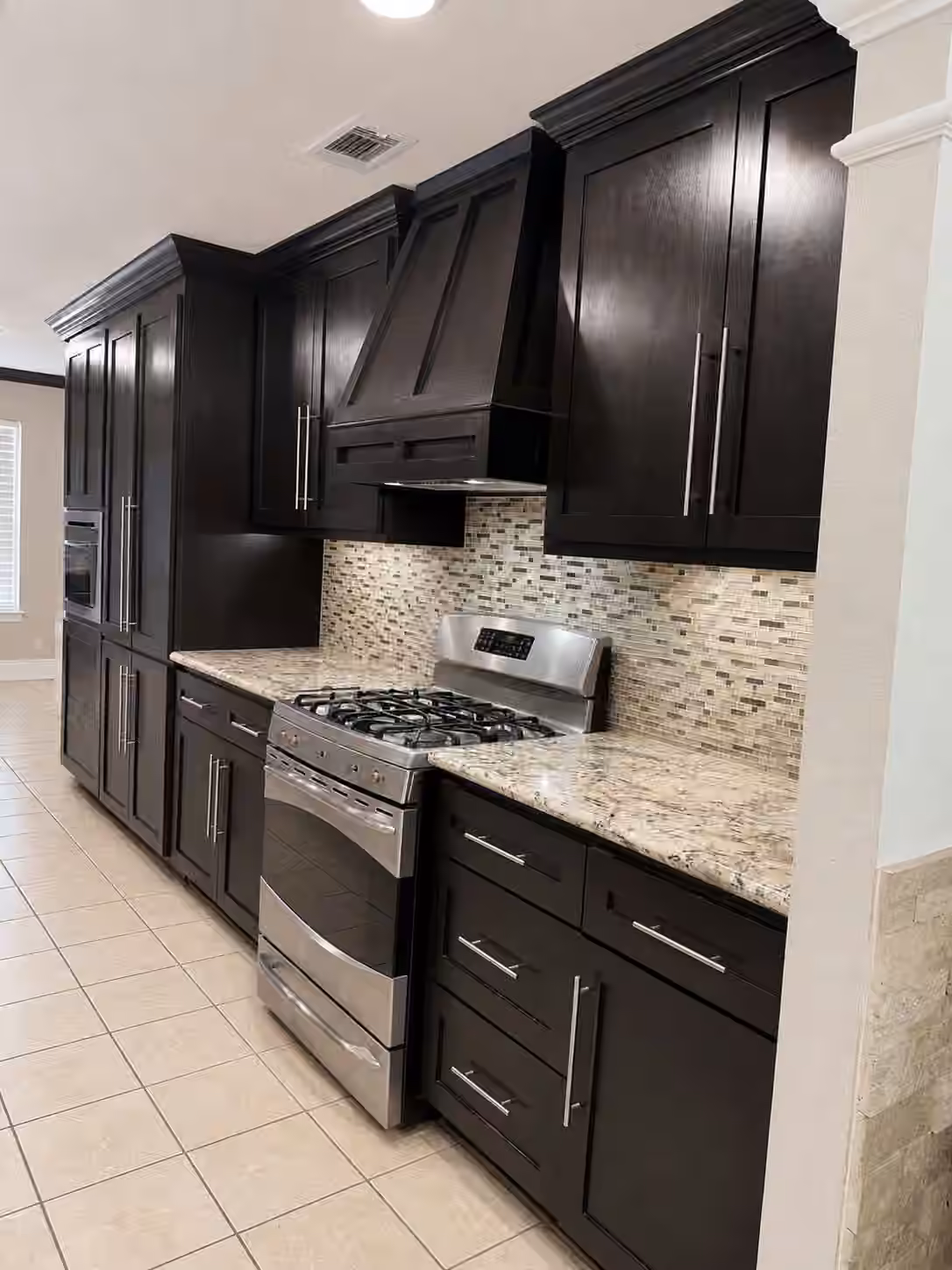 Photo 4 of 6427 Hunterstone Court, Houston, TX