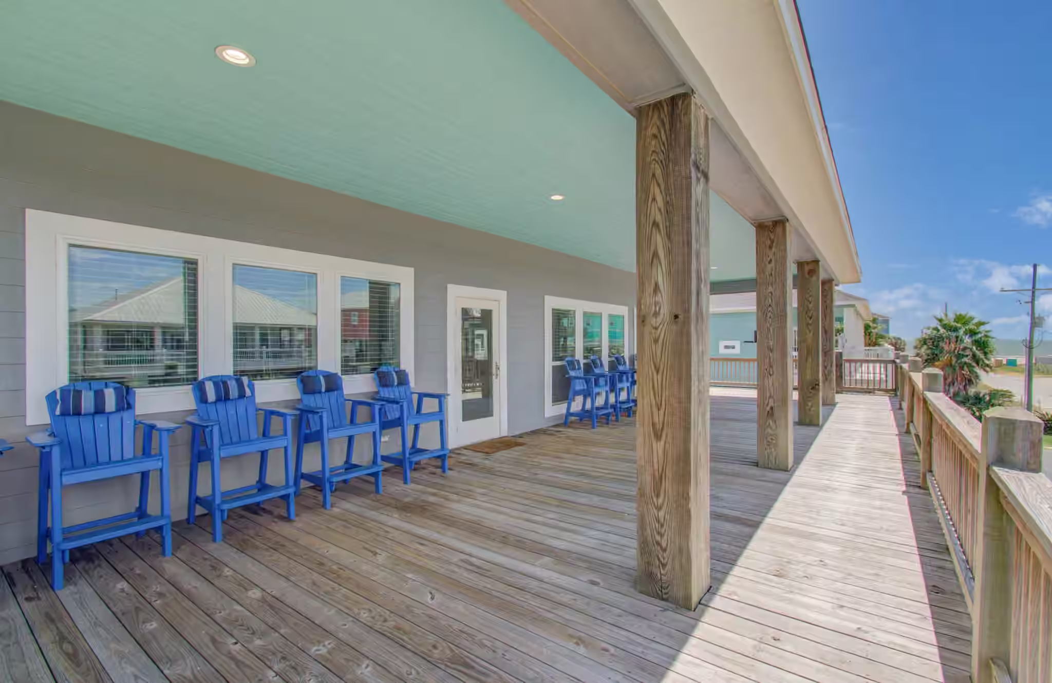 Photo 5 of 870 Kahla Drive, Crystal Beach, TX