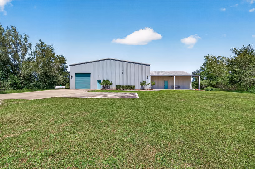 Photo 7 of 22610 Cessna Road, Needville, TX