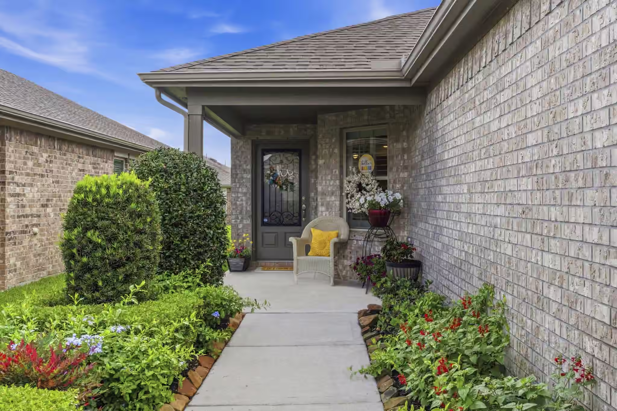 Photo 5 of 410 Thistle Thorn Drive, The Woodlands, TX