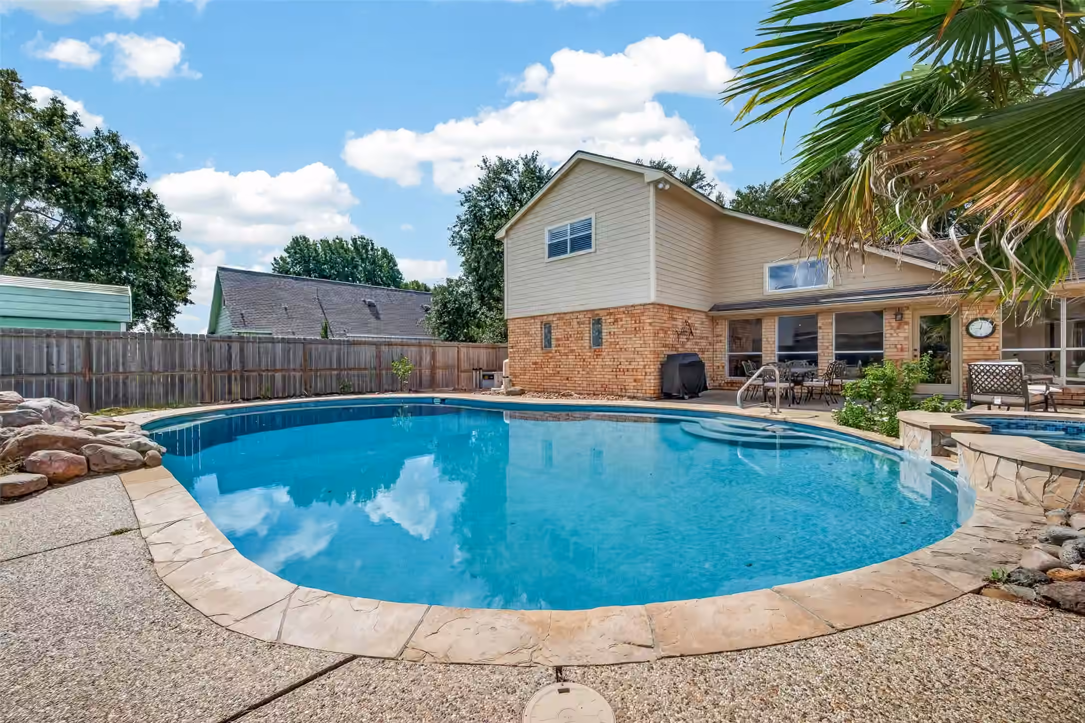 Photo 4 of 5026 Mockingbird Lane, Katy, TX