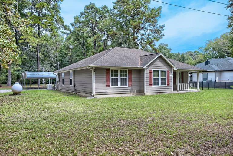 Photo 2 of 336 Wild Oak Drive, Huffman, TX