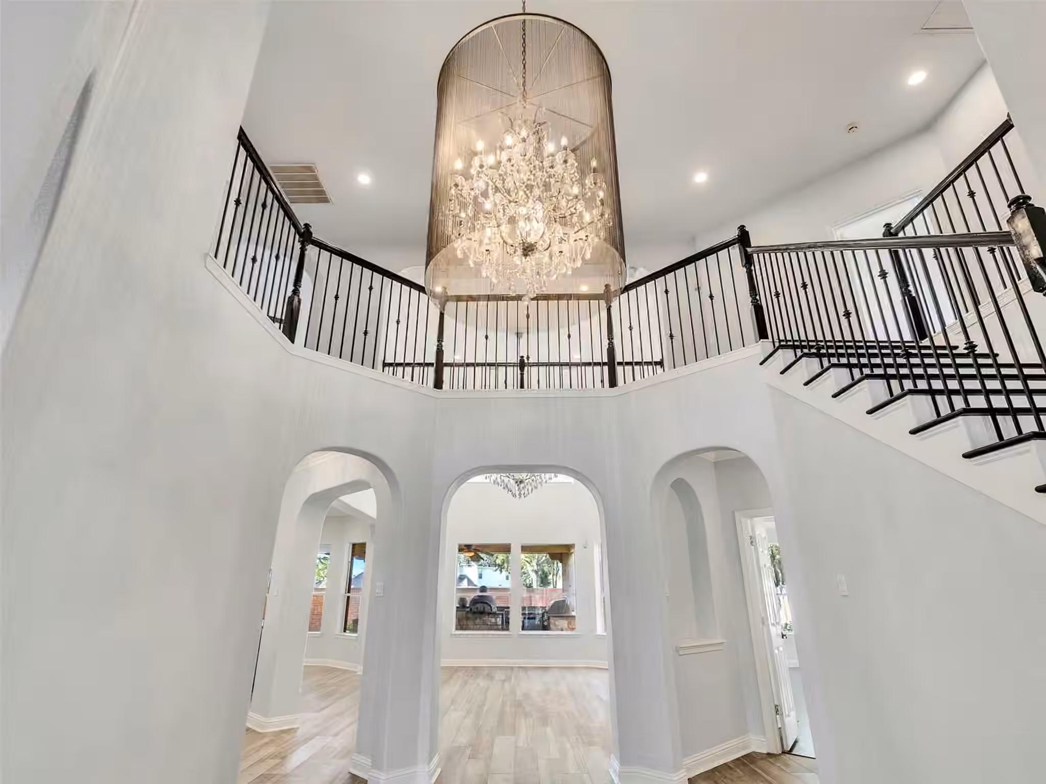 Photo 2 of 12304 Evening Bay Drive, Pearland, TX