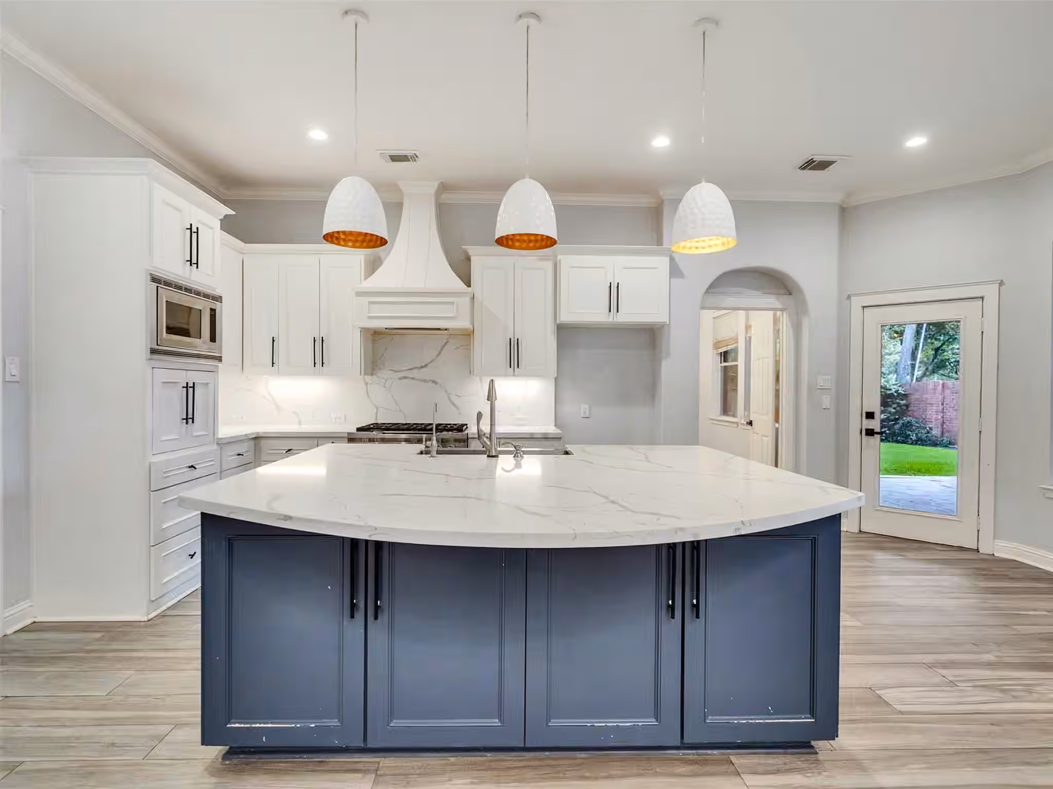 Photo 4 of 12304 Evening Bay Drive, Pearland, TX