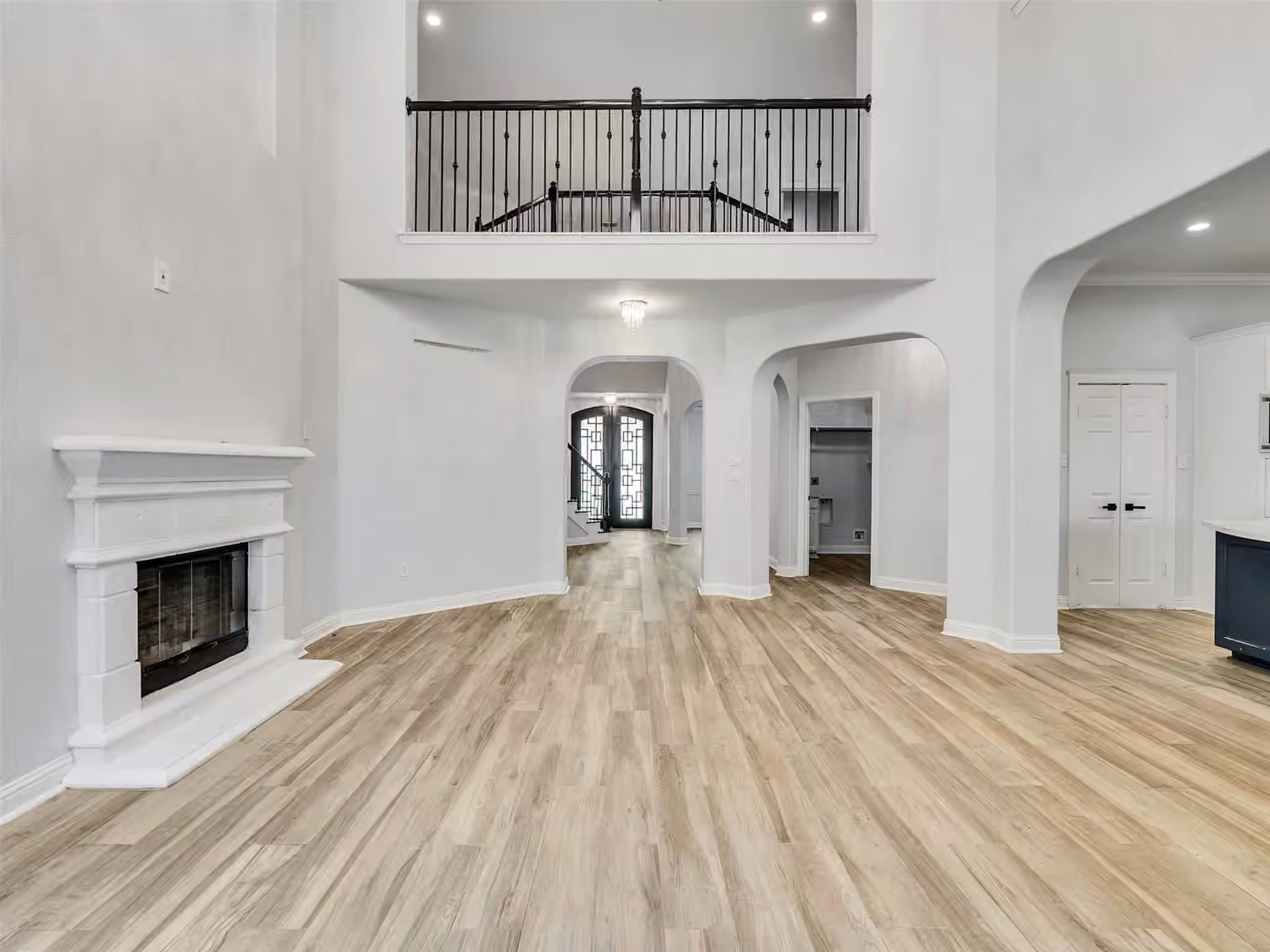 Photo 6 of 12304 Evening Bay Drive, Pearland, TX
