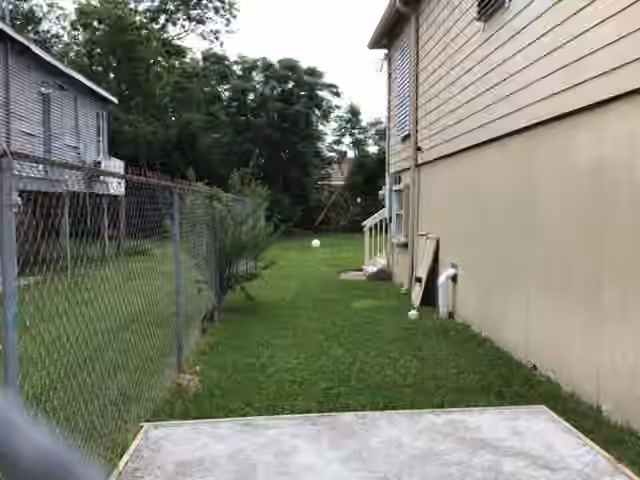 Photo 4 of 4615 Avenue Q 1/2, Galveston, TX