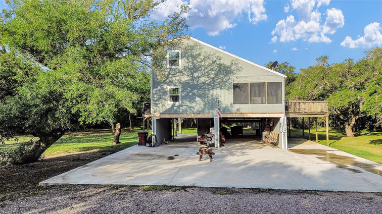 Photo 2 of 6318 Tercero, Brazoria, TX