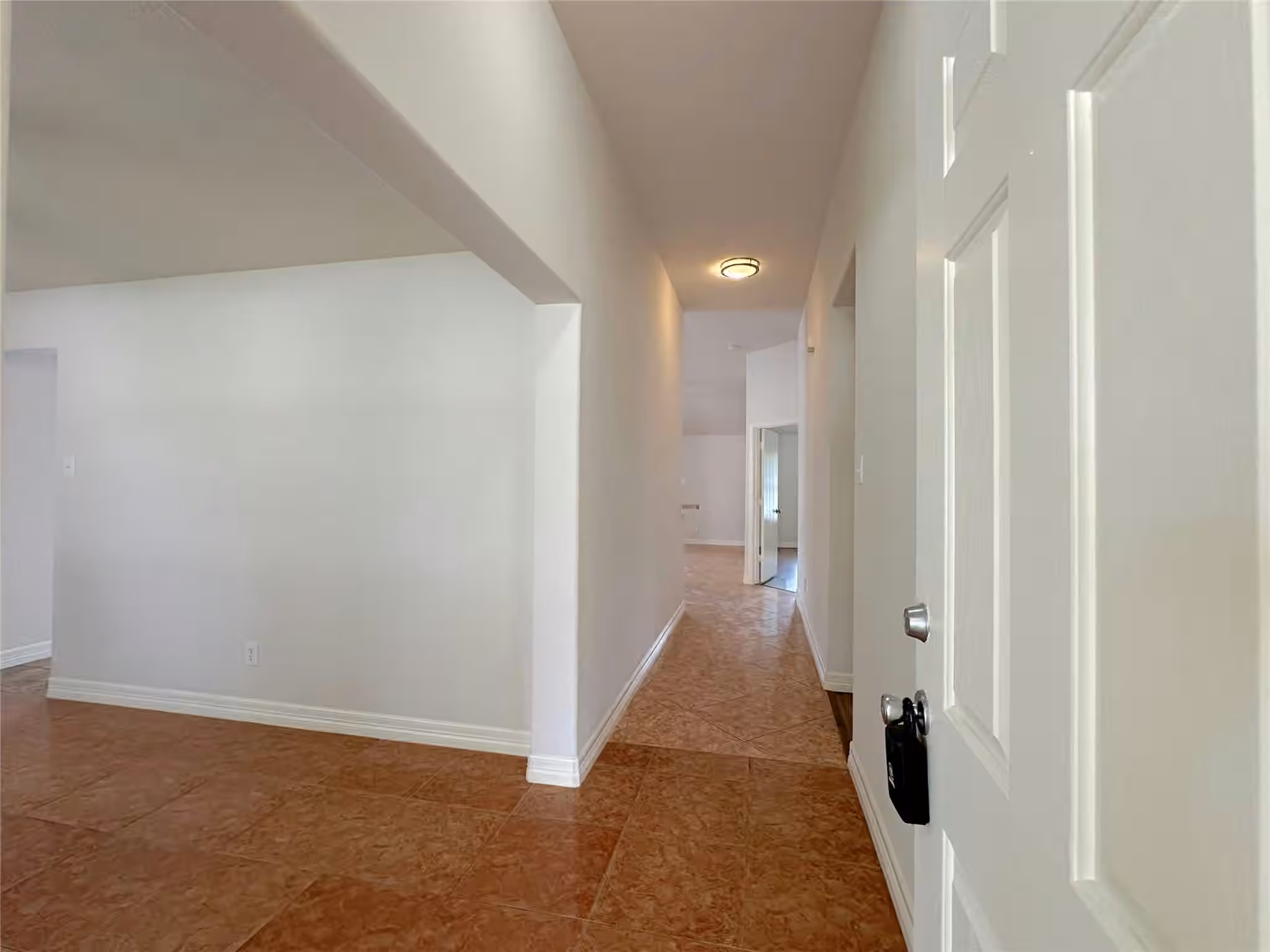 Photo 3 of 702 Danbury Park Lane, Houston, TX