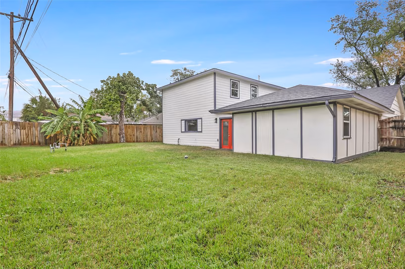 Photo 2 of 1623 Fawnhope Drive, Houston, TX