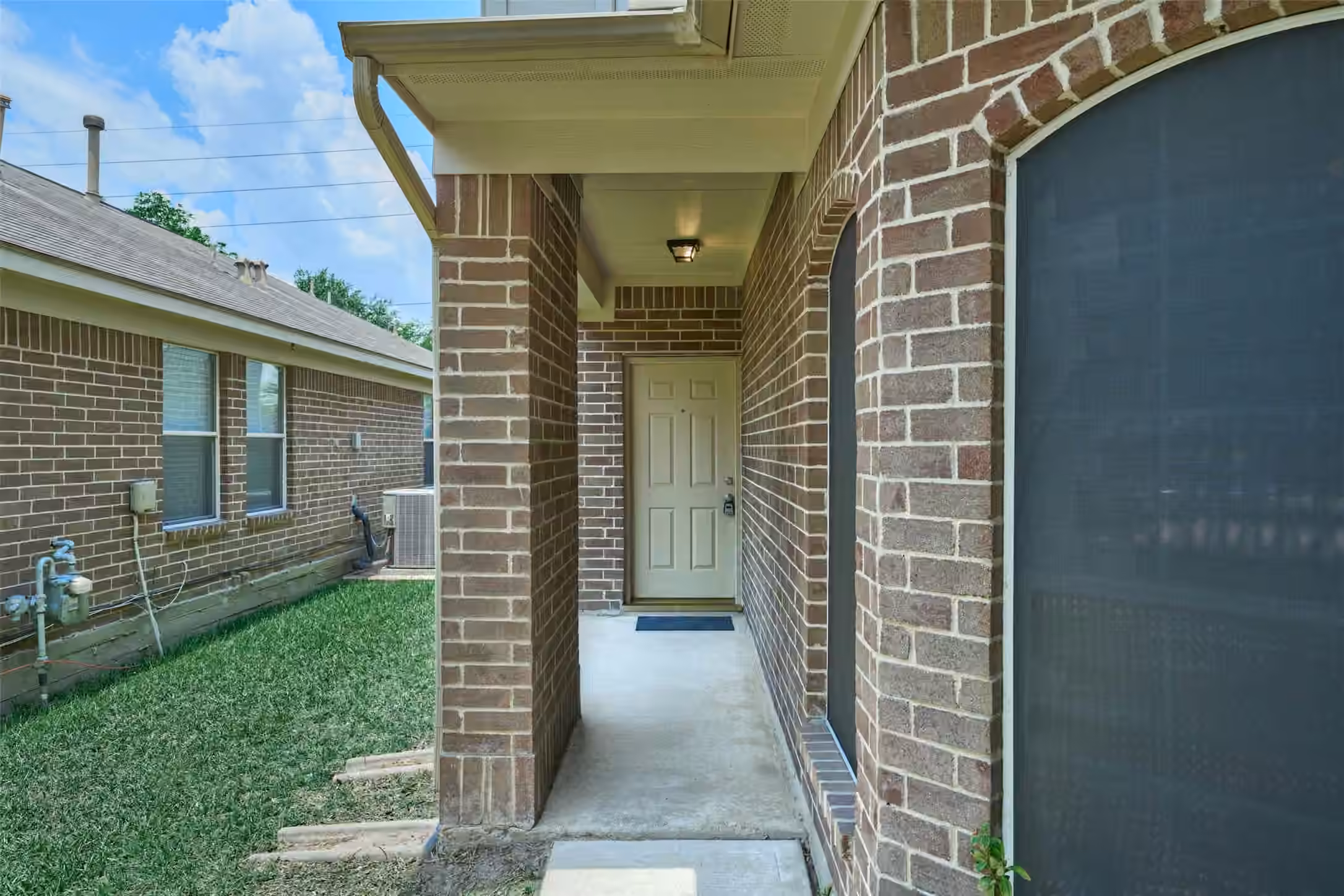 Photo 4 of 18534 ALEMARBLE OAK Street, Cypress, TX