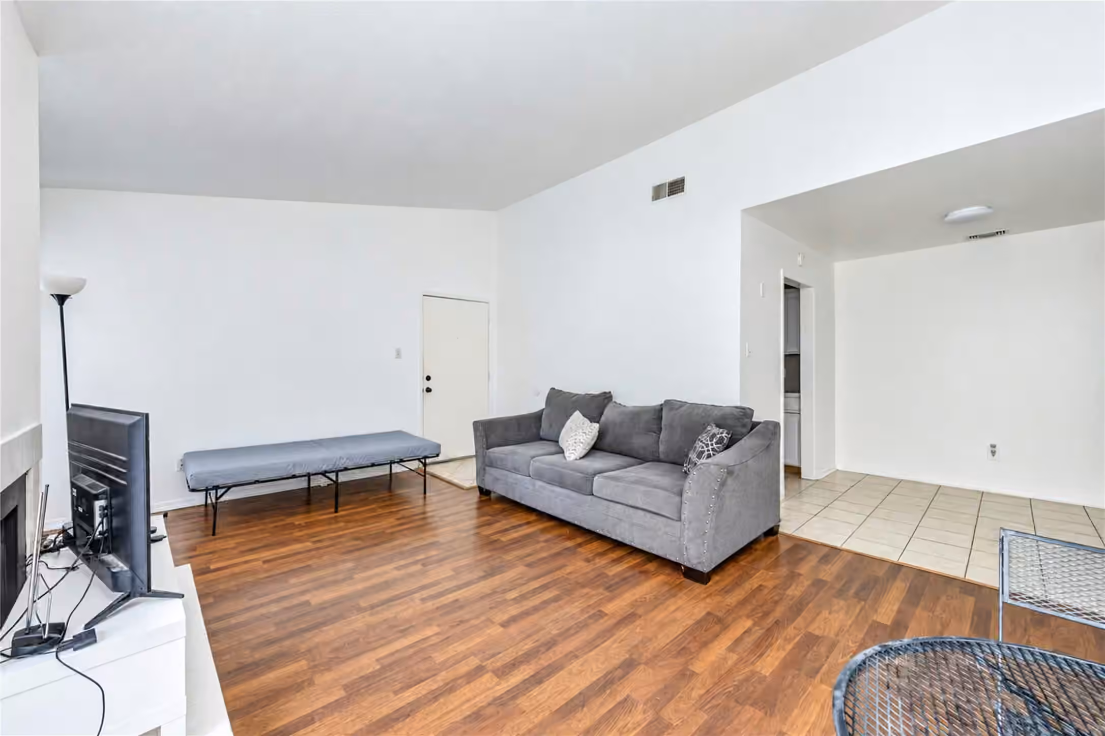 Photo 3 of 9707 Richmond Avenue 14, Houston, TX
