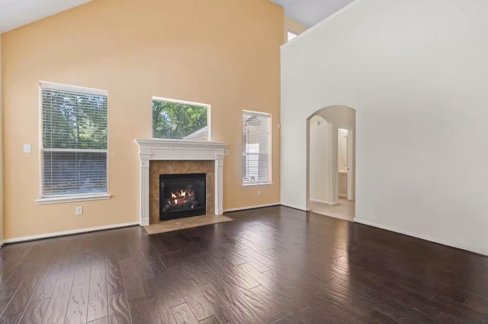 Photo 2 of 78 E Hobbit Glen Drive, Conroe, TX