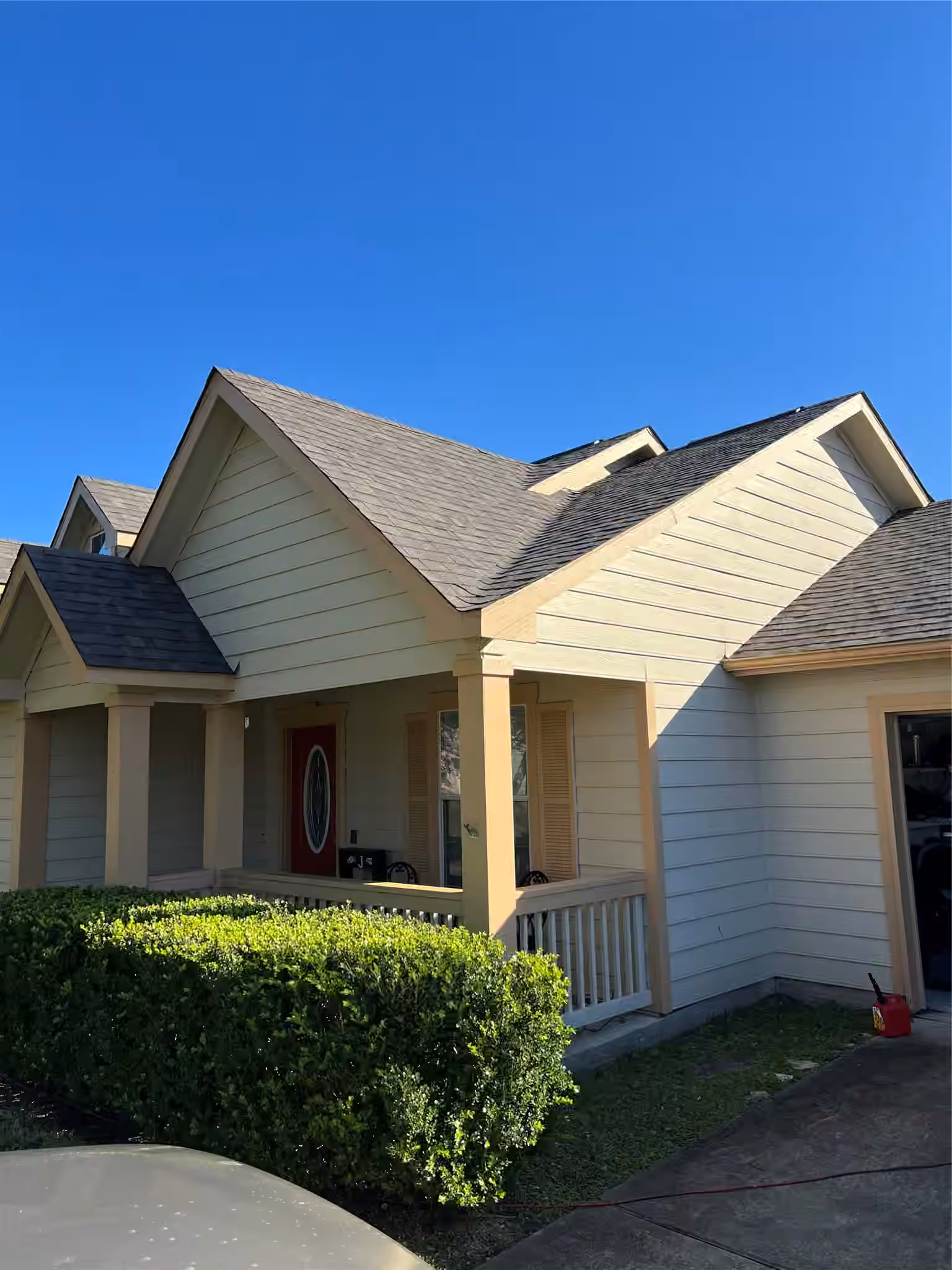 Photo of 17118 Lake Ridge Circle, Rosharon, TX
