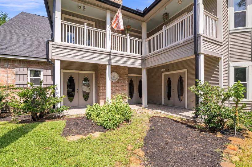 Photo 4 of 6802 Coral Ridge Road, Houston, TX