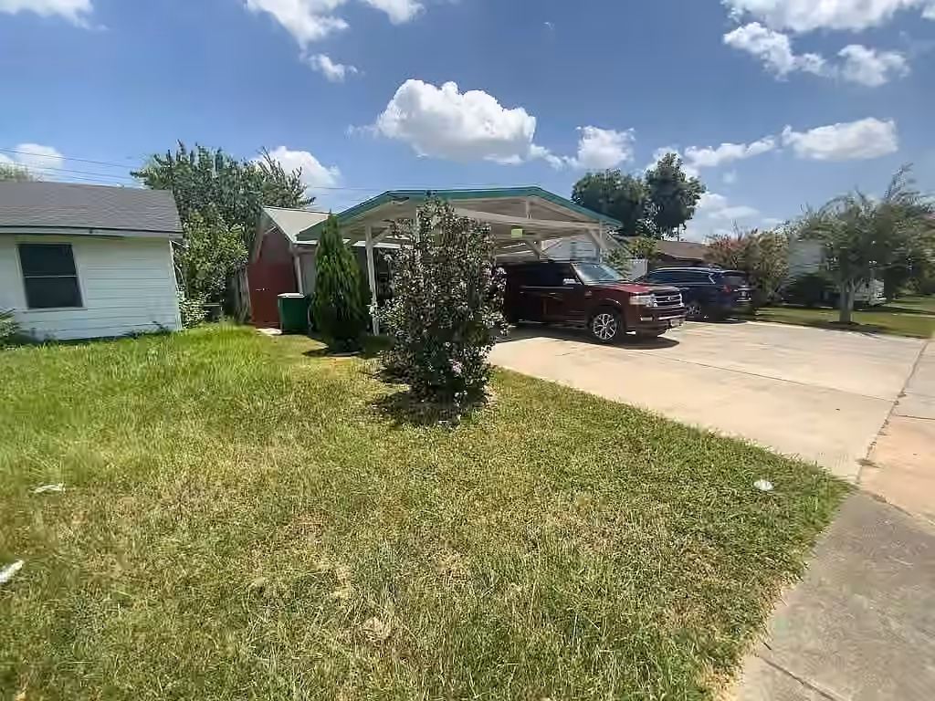 Photo 2 of 1838 Huge Oaks Street, Houston, TX