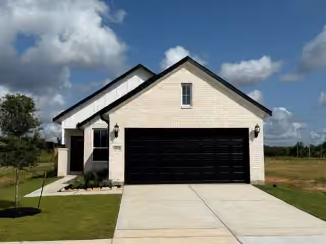 Photo of 4814 Petunia Bloom, Pinehurst, TX