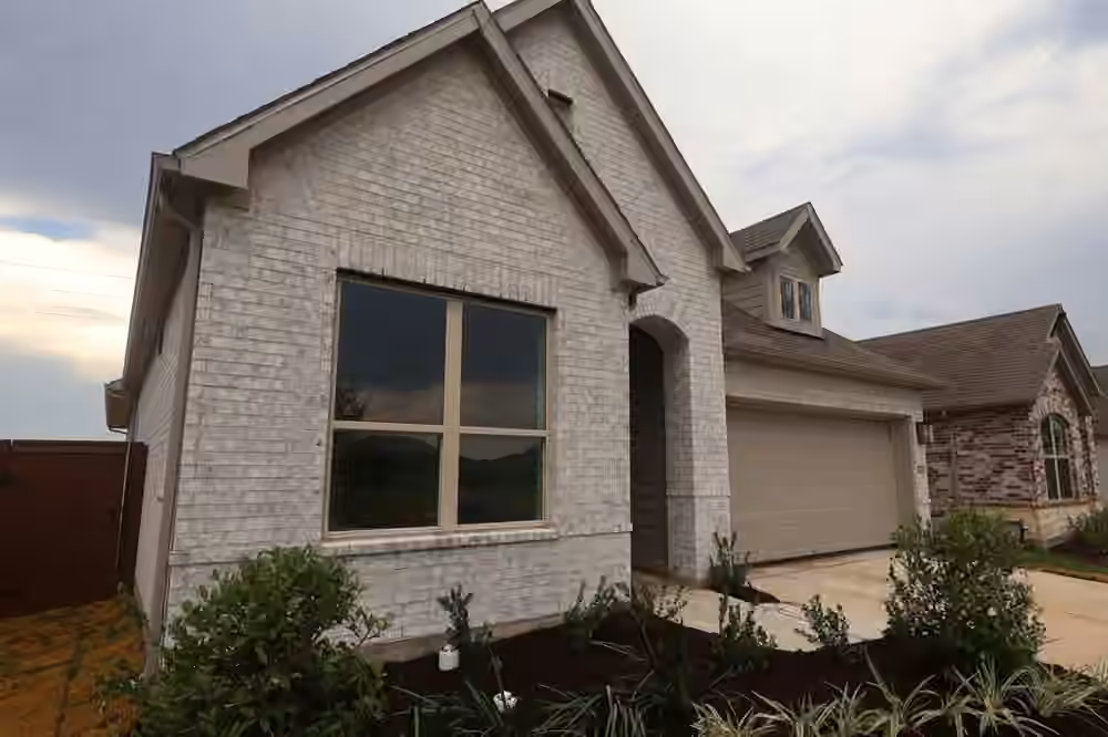 Photo 2 of 8911 Gray Fox Trail, Manvel, TX