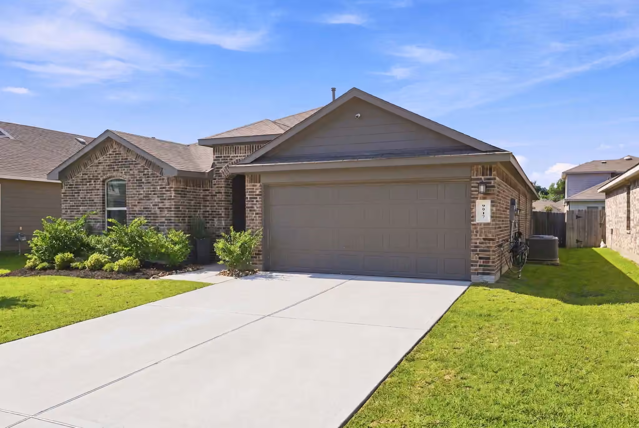 Photo 3 of 9917 Tammy Lane, Magnolia, TX