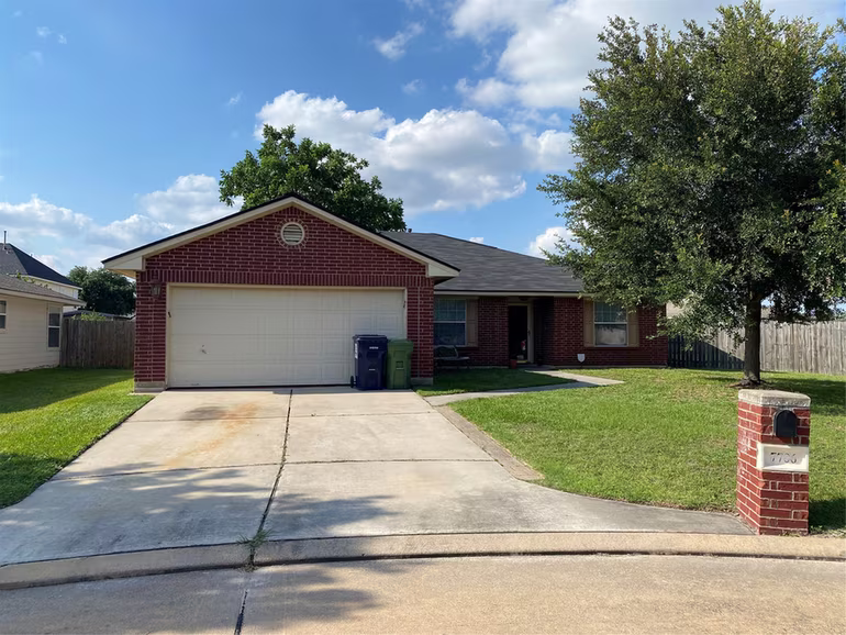 Photo of 7706 Cloverlake Court, Houston, TX
