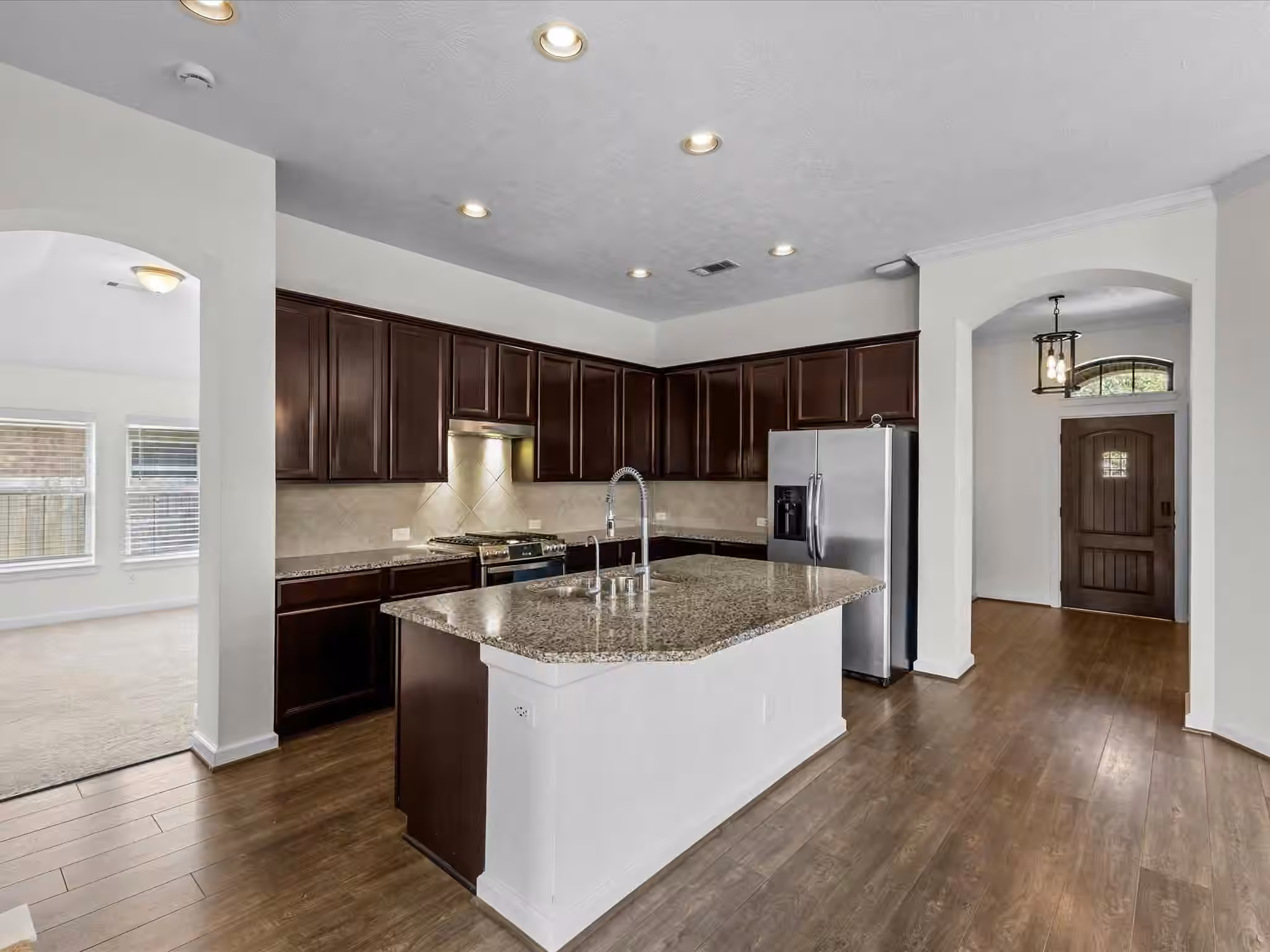 Photo 4 of 12411 Point Arbor Court, Tomball, TX