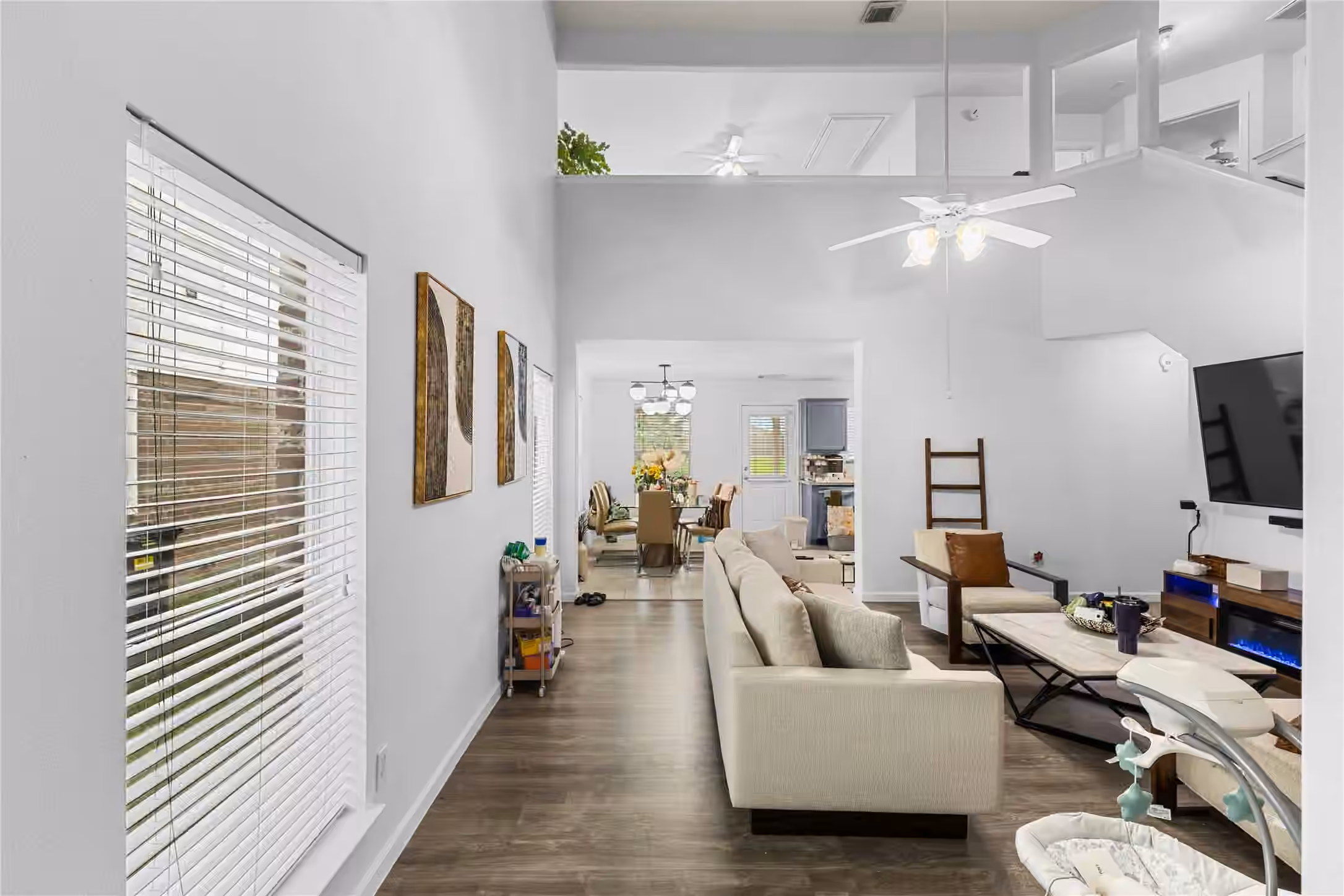 Photo 5 of 10150 Twila Springs Ct, Houston, TX