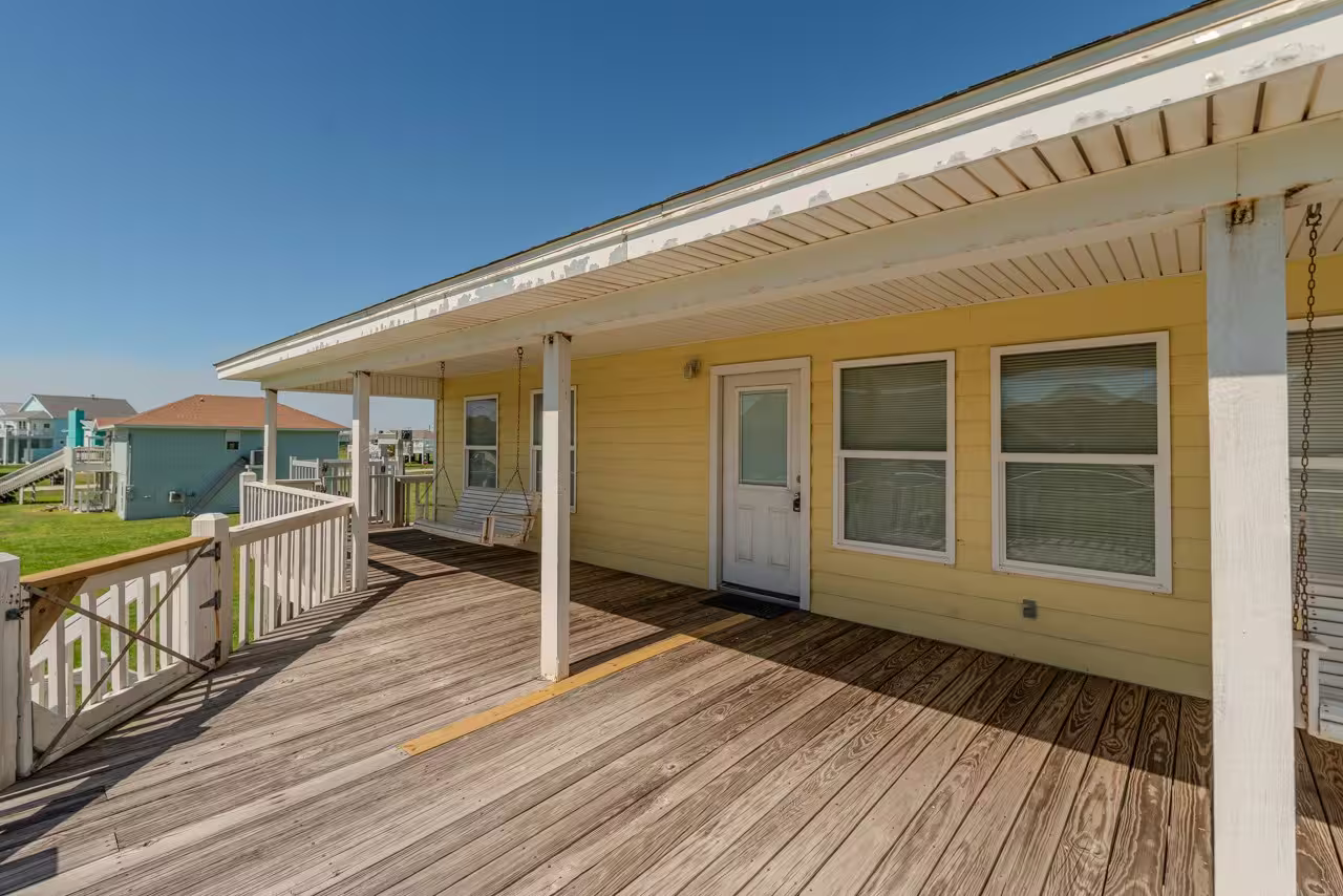 Photo 5 of 3520 Hannas Reef, Crystal Beach, TX